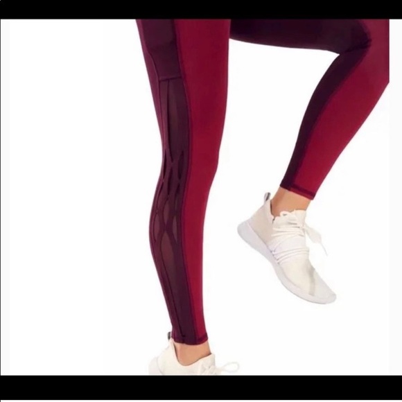 🔥🔥🔥🔥FREE SHIPPING 
FABLETICS ♥️ Fabletics Powerhold 7/8 leggings - Picture 2 of 10